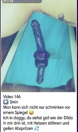 dildo doggy stöhnen abspritzen 3min