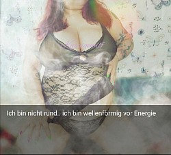 curvy mollig dessous boobs