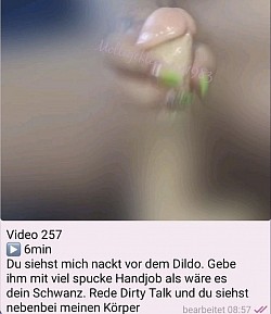 nackt,dilfo,handjob,dirtytalk,spucke